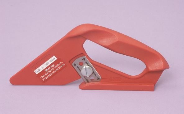 CARPET CUTTER JUTE 262-250-000